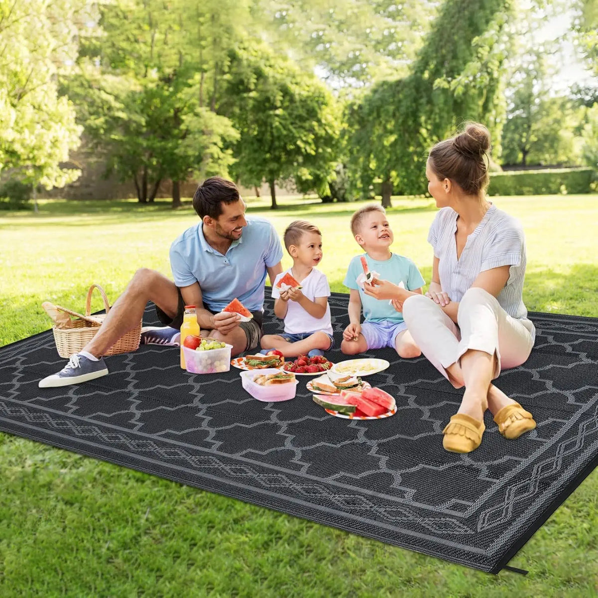 9x18 Reversible Outdoor Area Rug – Waterproof Lightweight Plastic Mat for  Camper & Backyard, Black/Grey